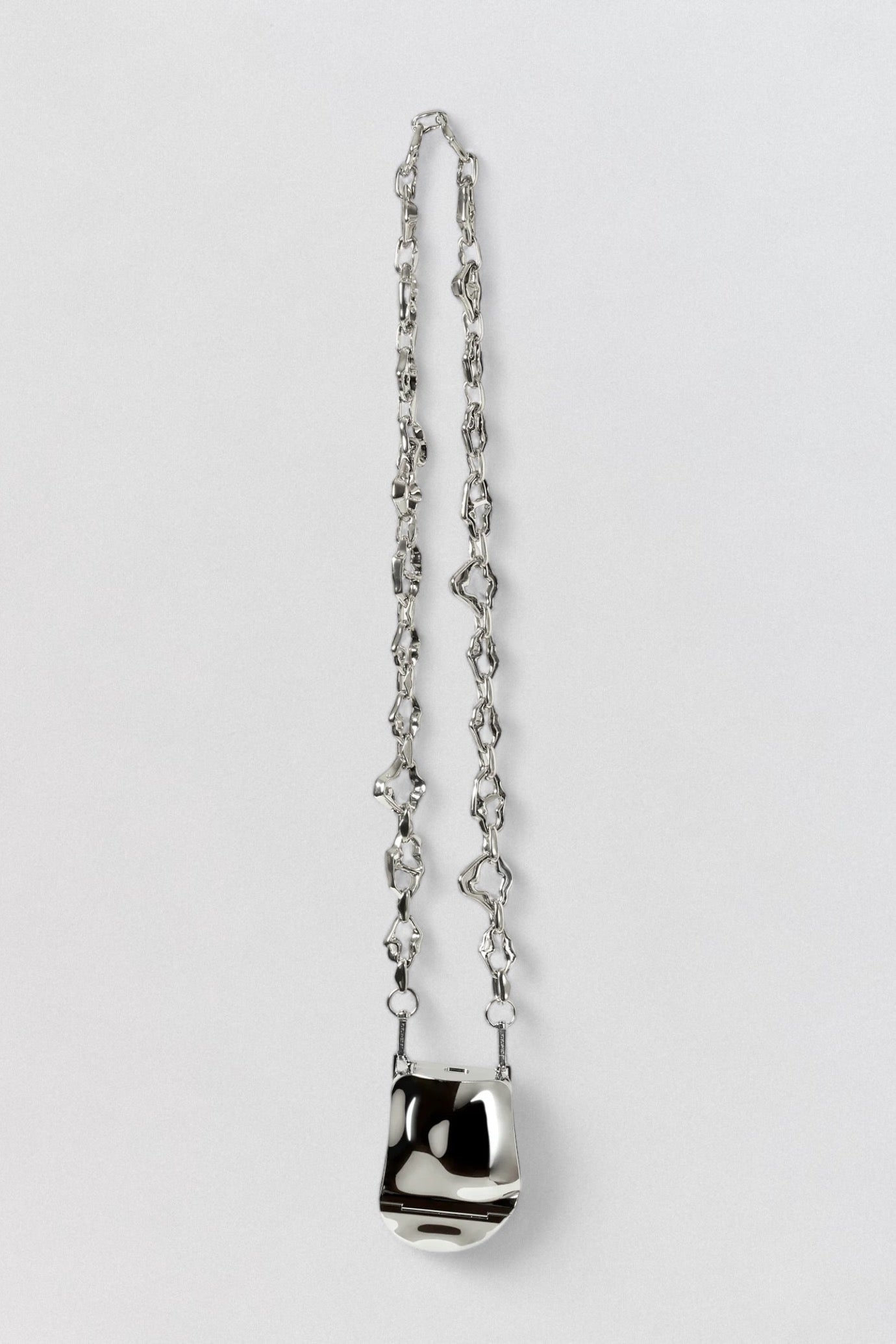 Coin Purse with Wavy Chain