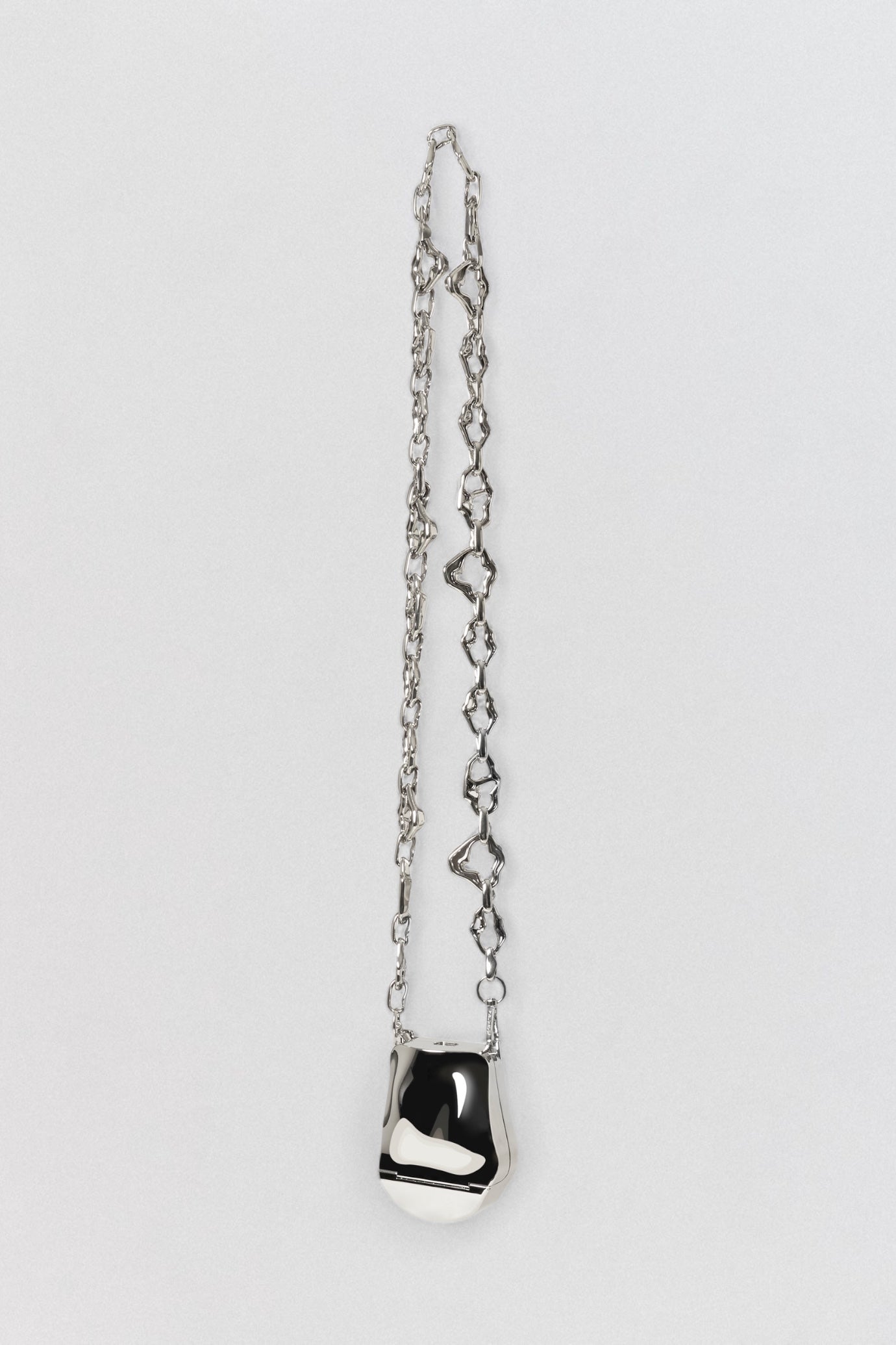 Coin Purse with Wavy Chain