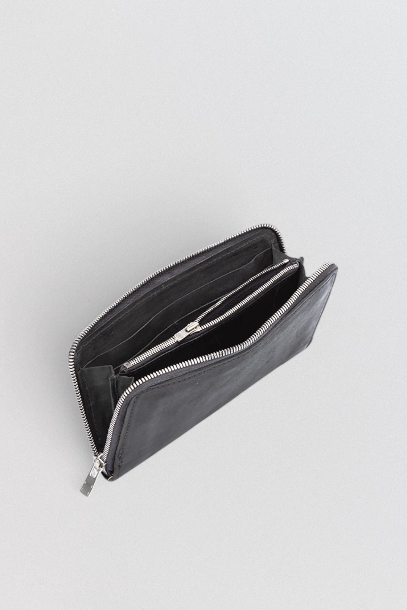 C6 Zipped Wallet