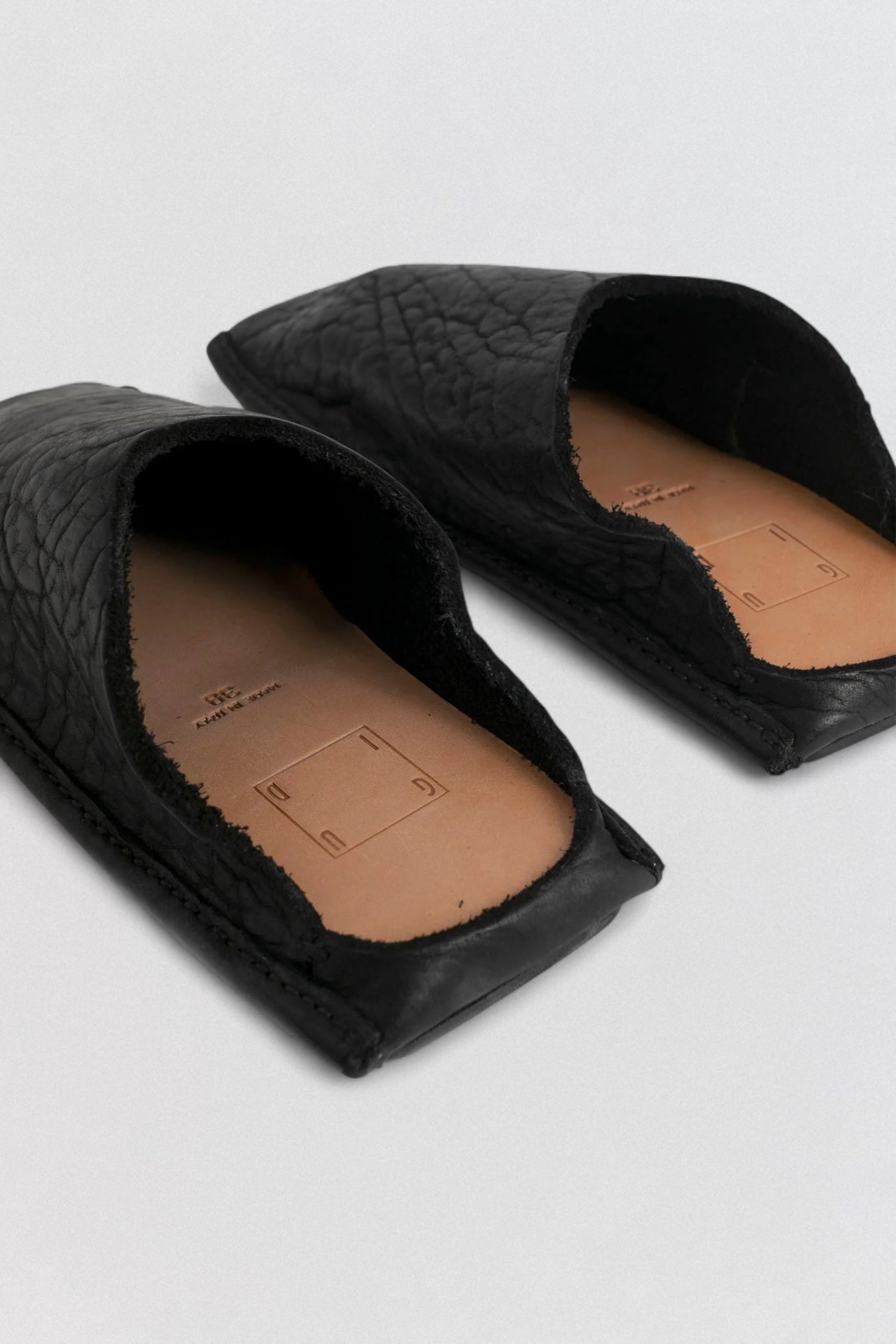 SLQ01V Sole Rubber Slipper