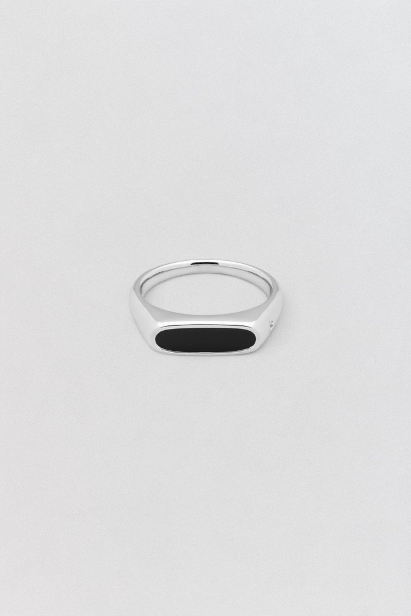 Mario Onyx Ring