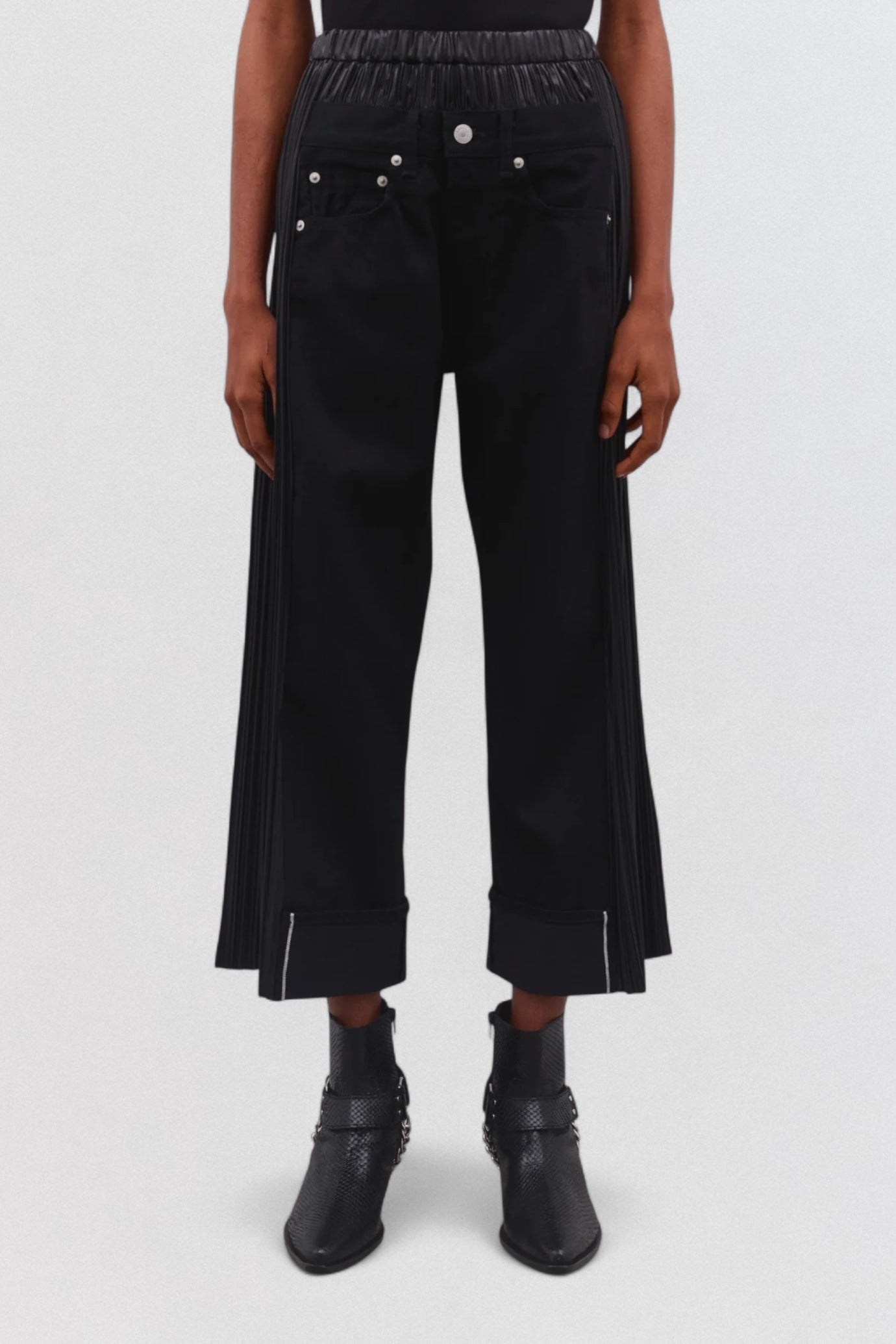 Levi’s Pleated Trousers