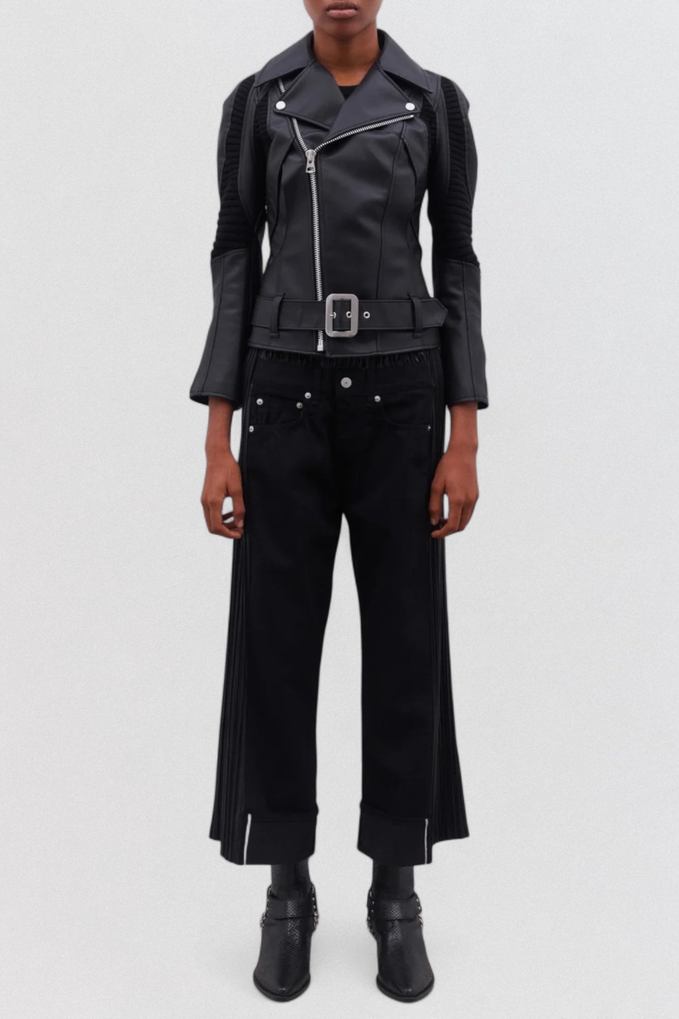 Levi’s Pleated Trousers