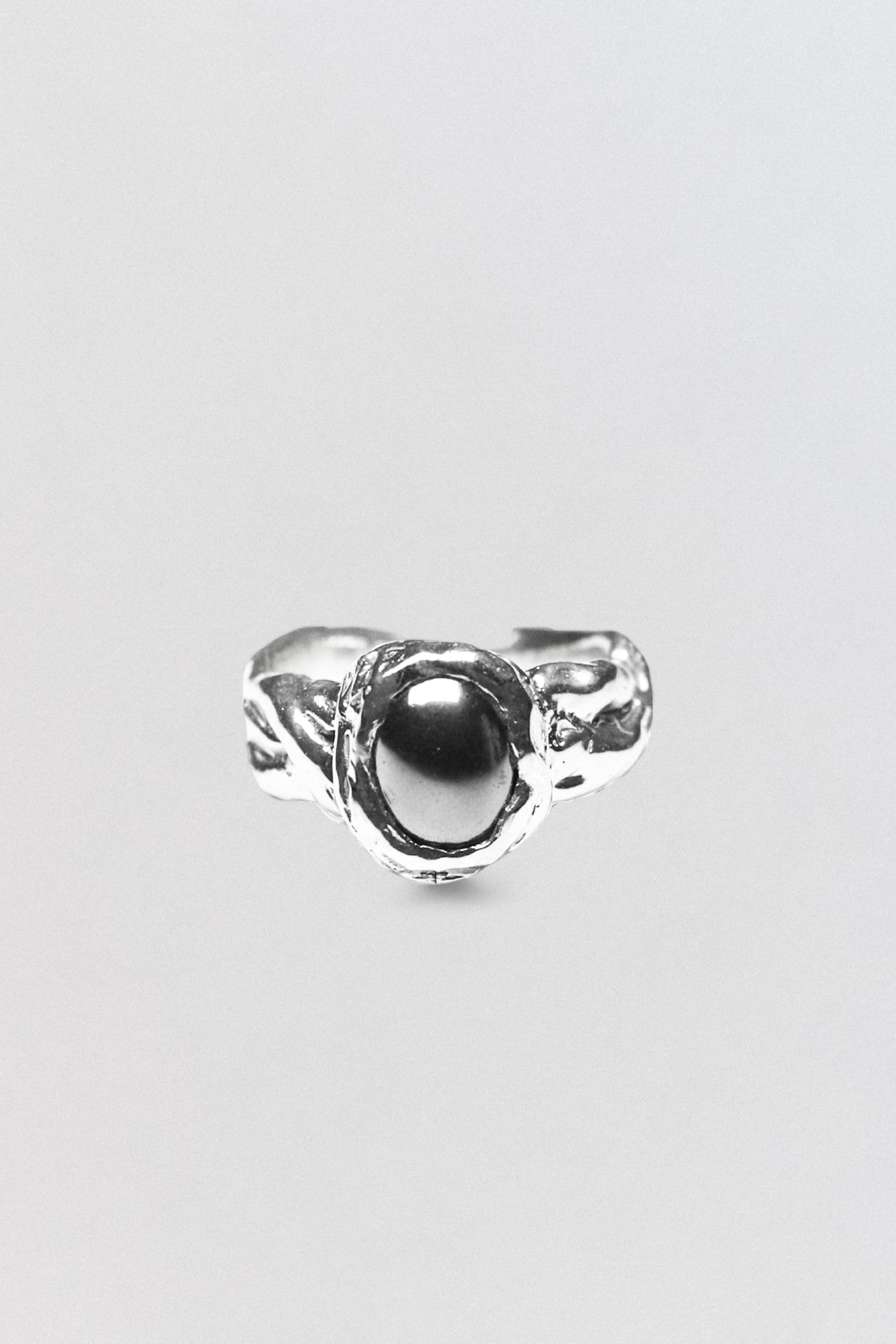 Akah Ring