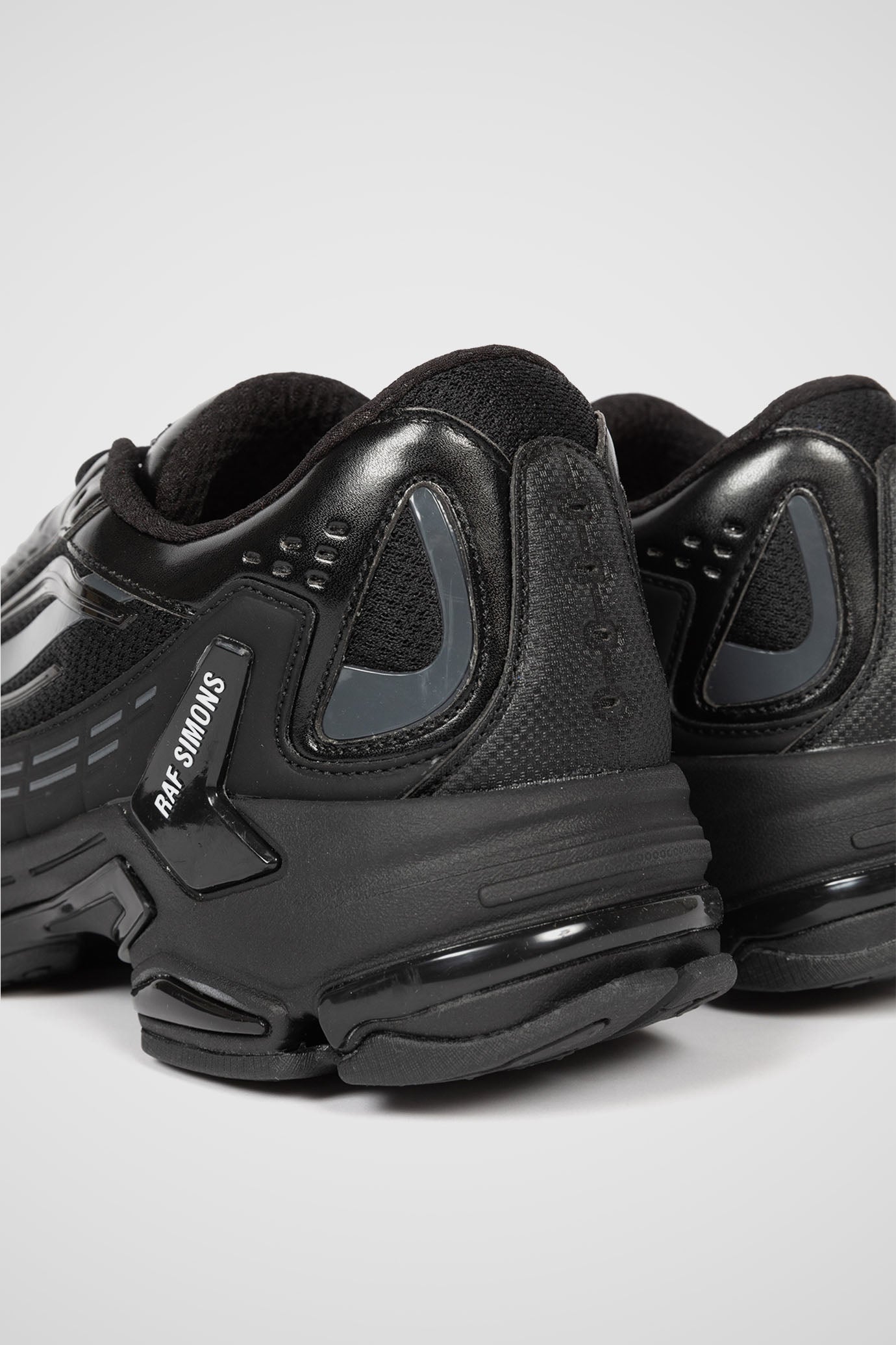 Ultrasceptre Sneakers