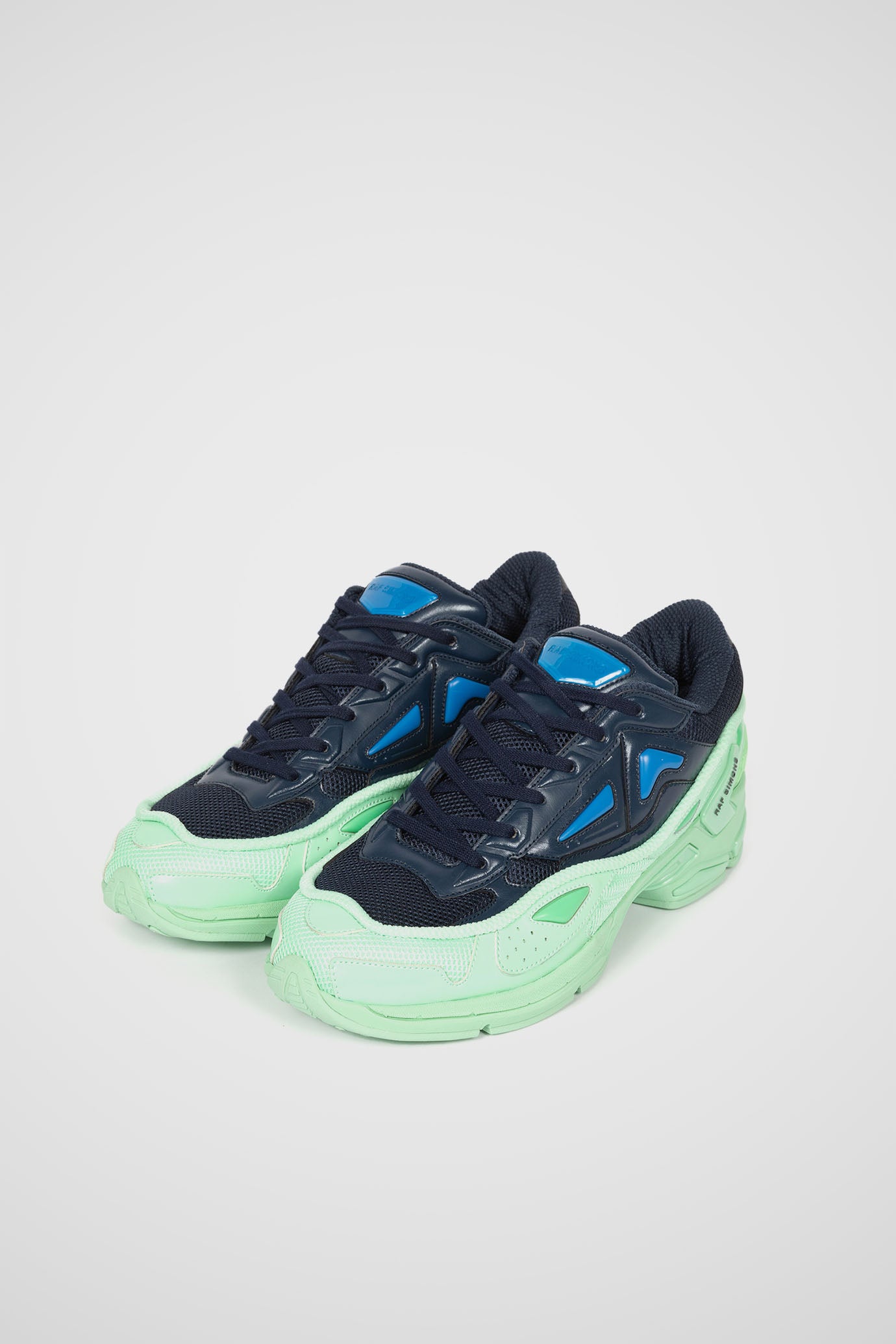 Pharaxus Sneakers