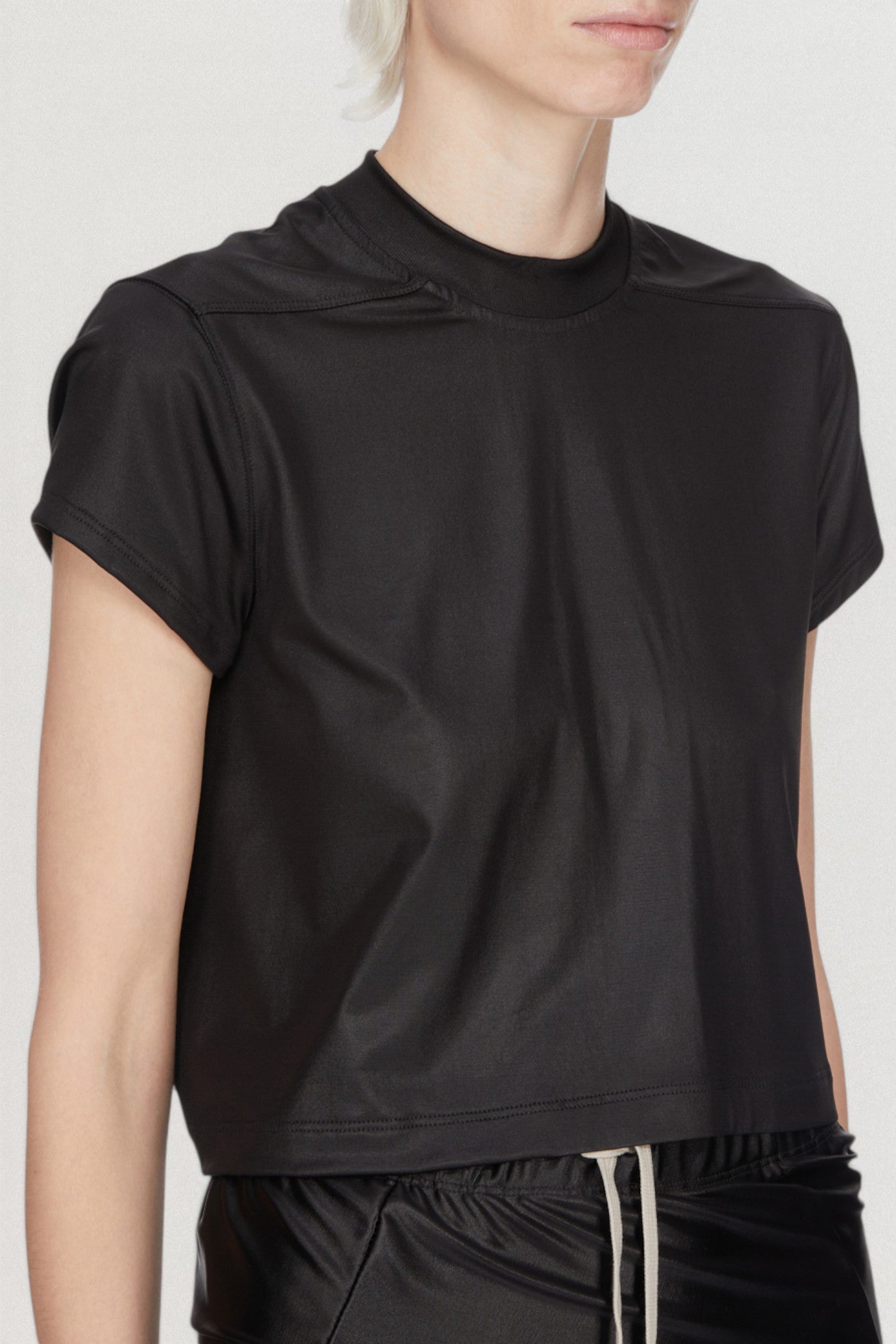 Cropped Small Level T-Shirt