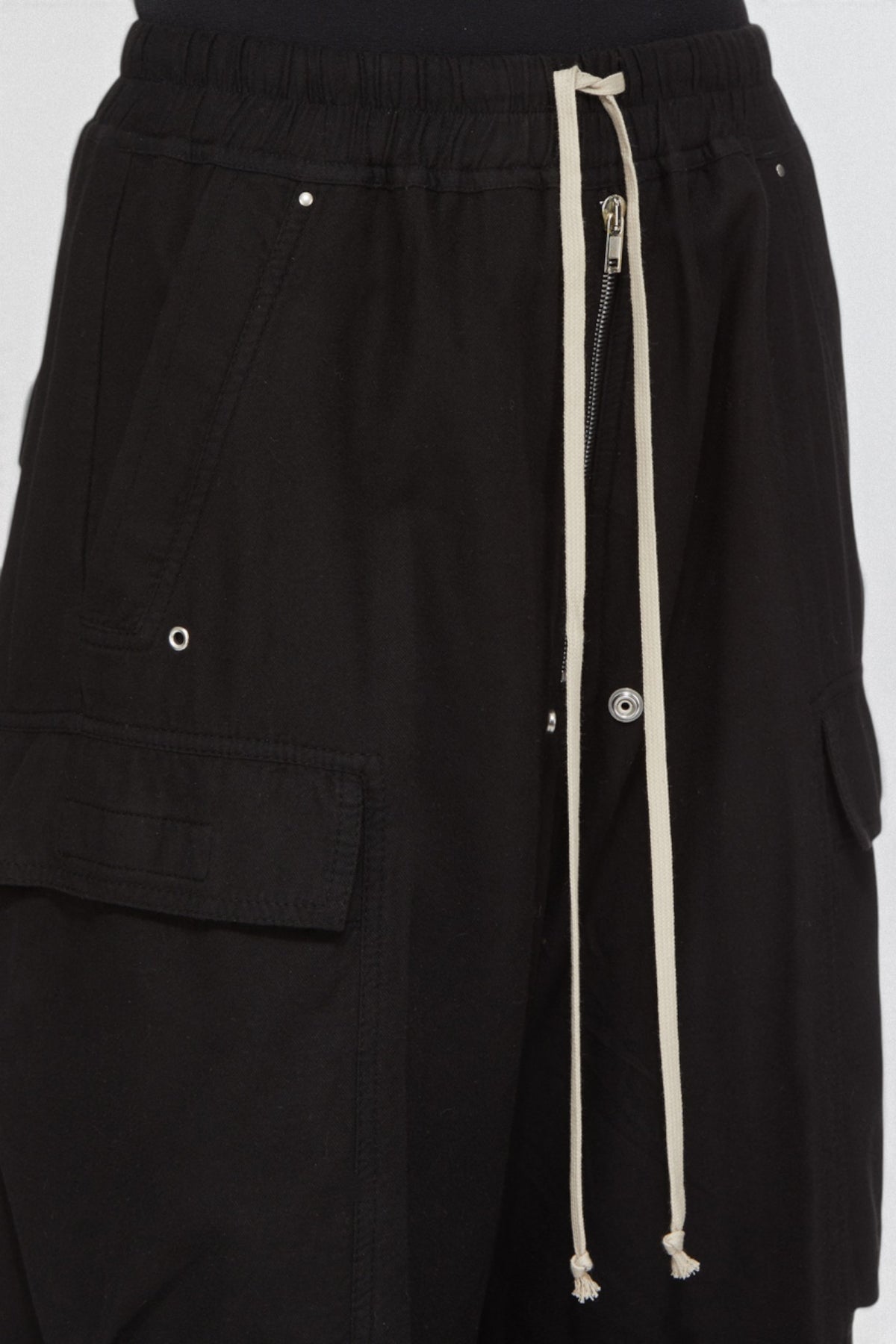Rick Owens DRKSHDW Double Cargo Jumbo Belas Mineral FW26 in Mineral with double cargo jumbo belas silhouette