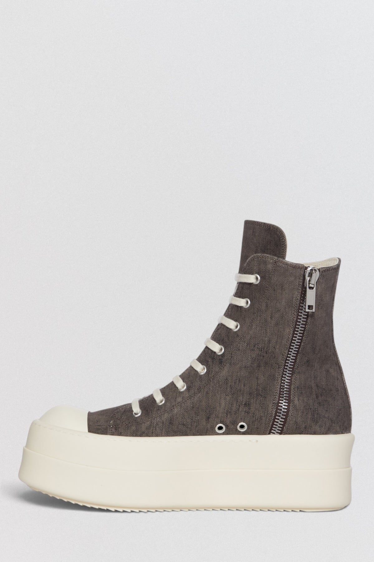 Mega Bumper Sneaks