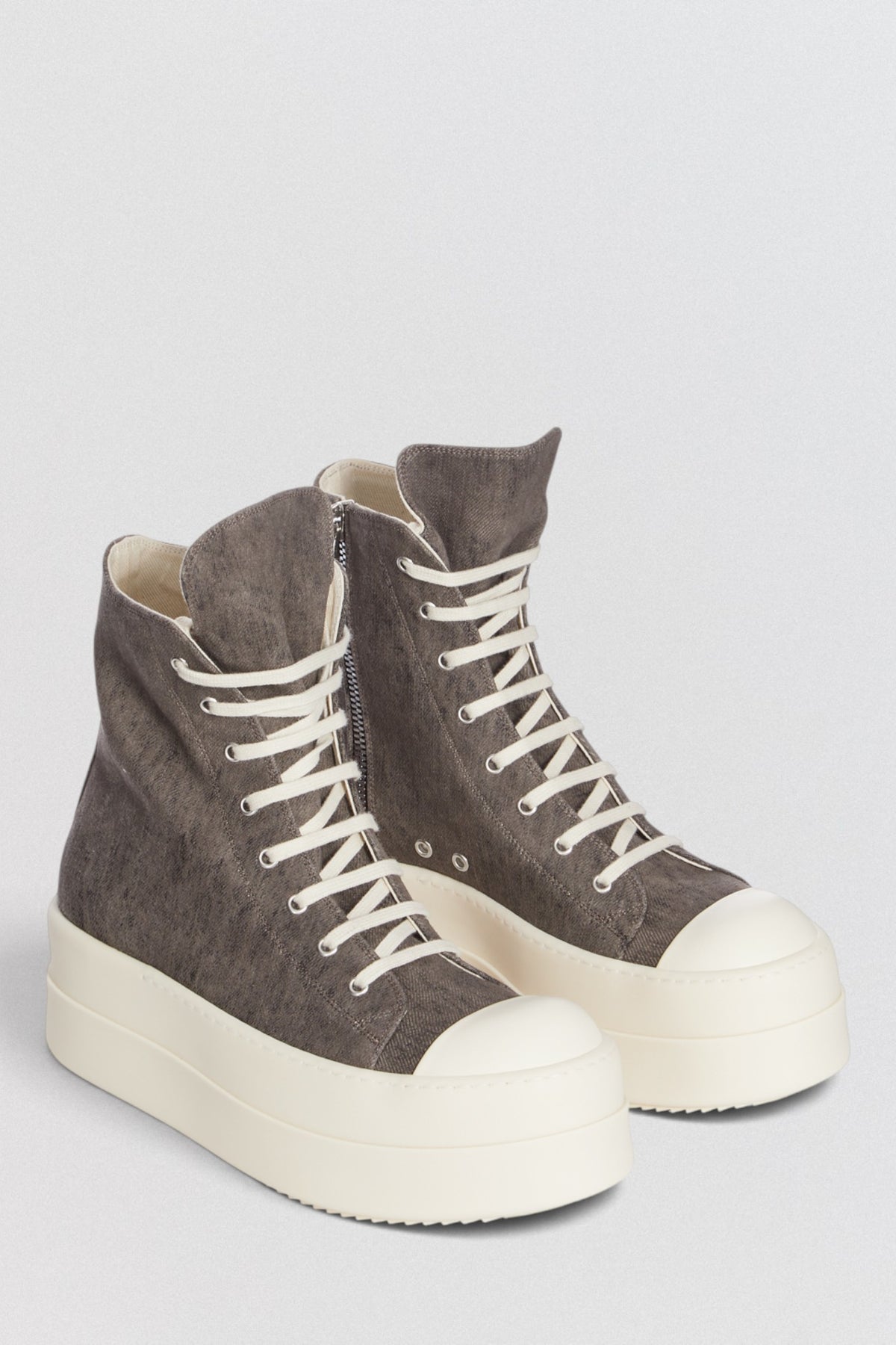 Mega Bumper Sneaks