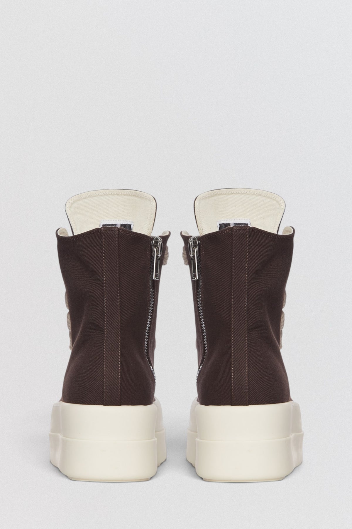 Mega Bumper Jumbolace Sneaks