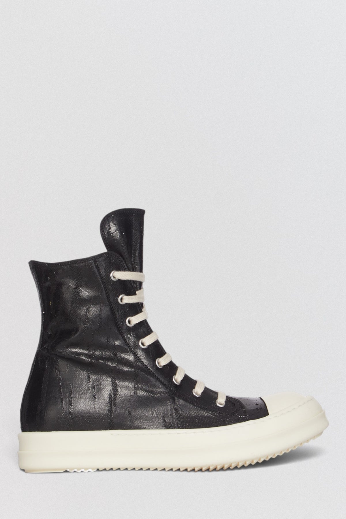 Sneaks
