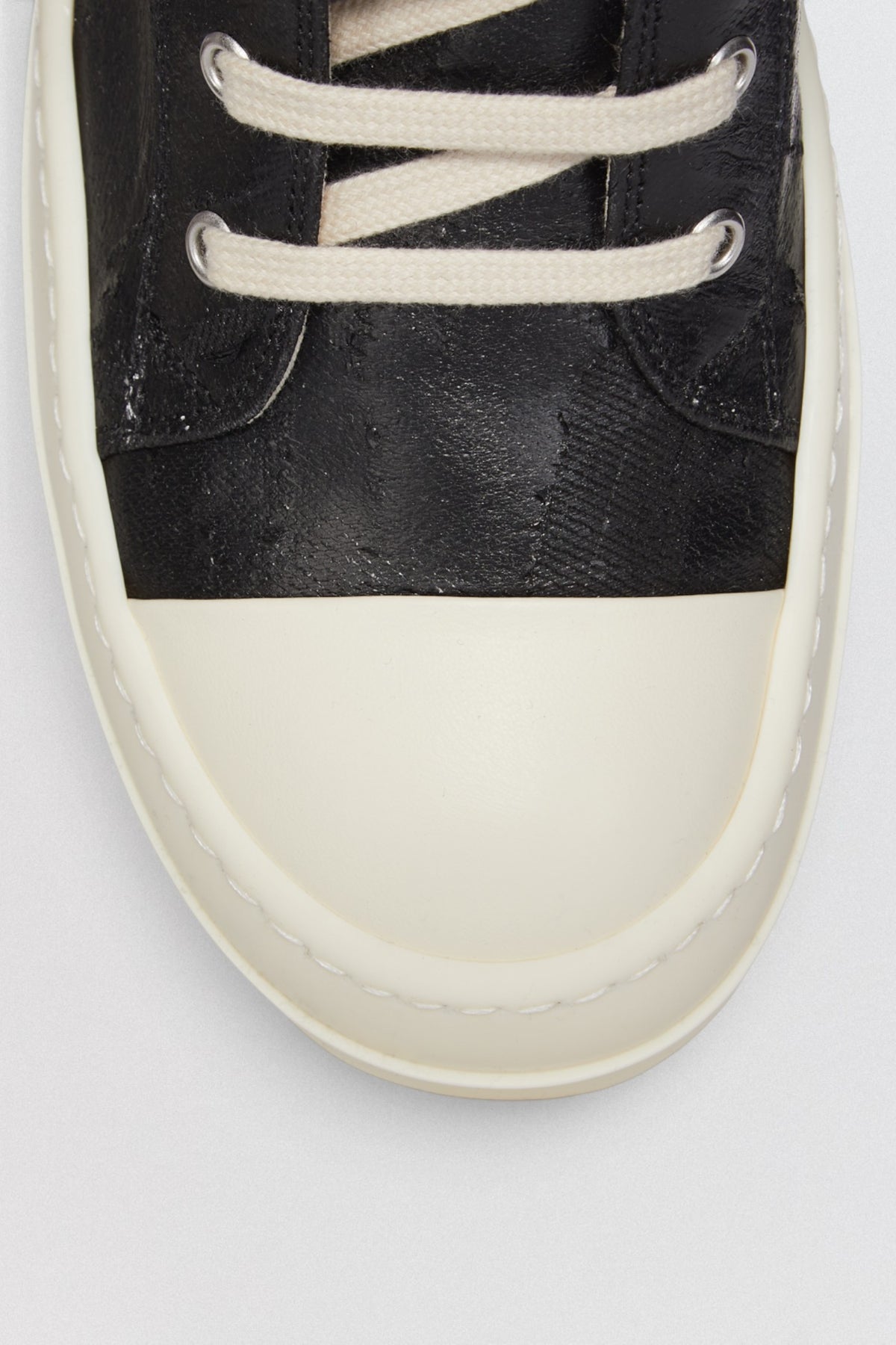 Sneaks