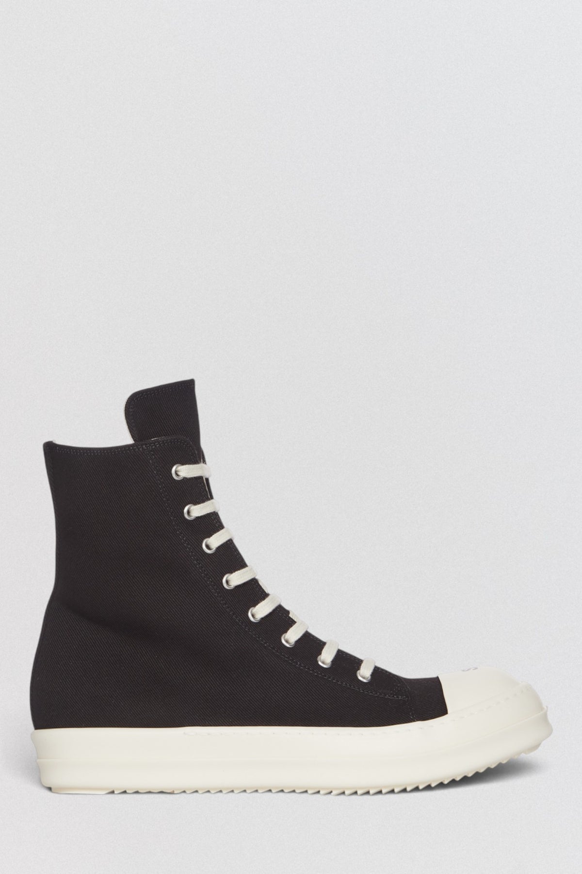 Sneaks