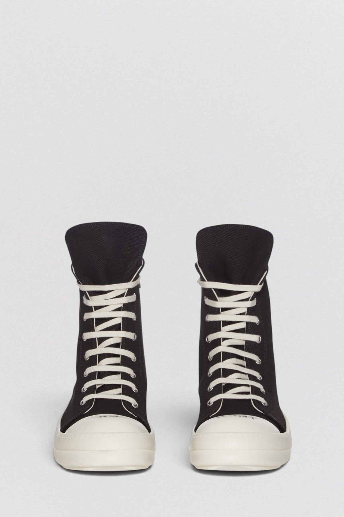 Sneaks