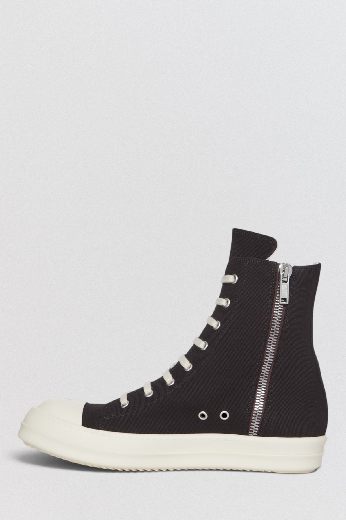 Sneaks
