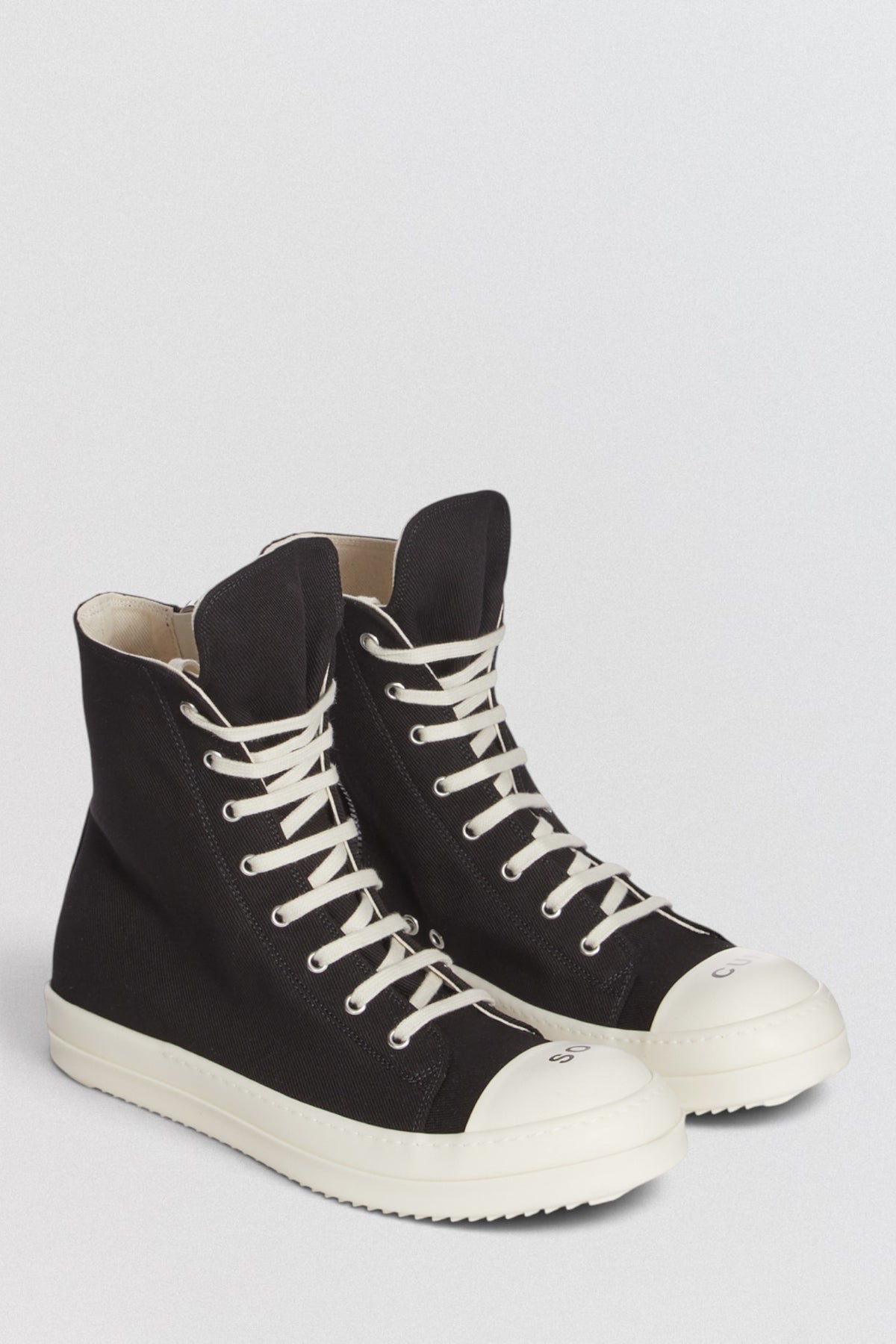 Sneaks