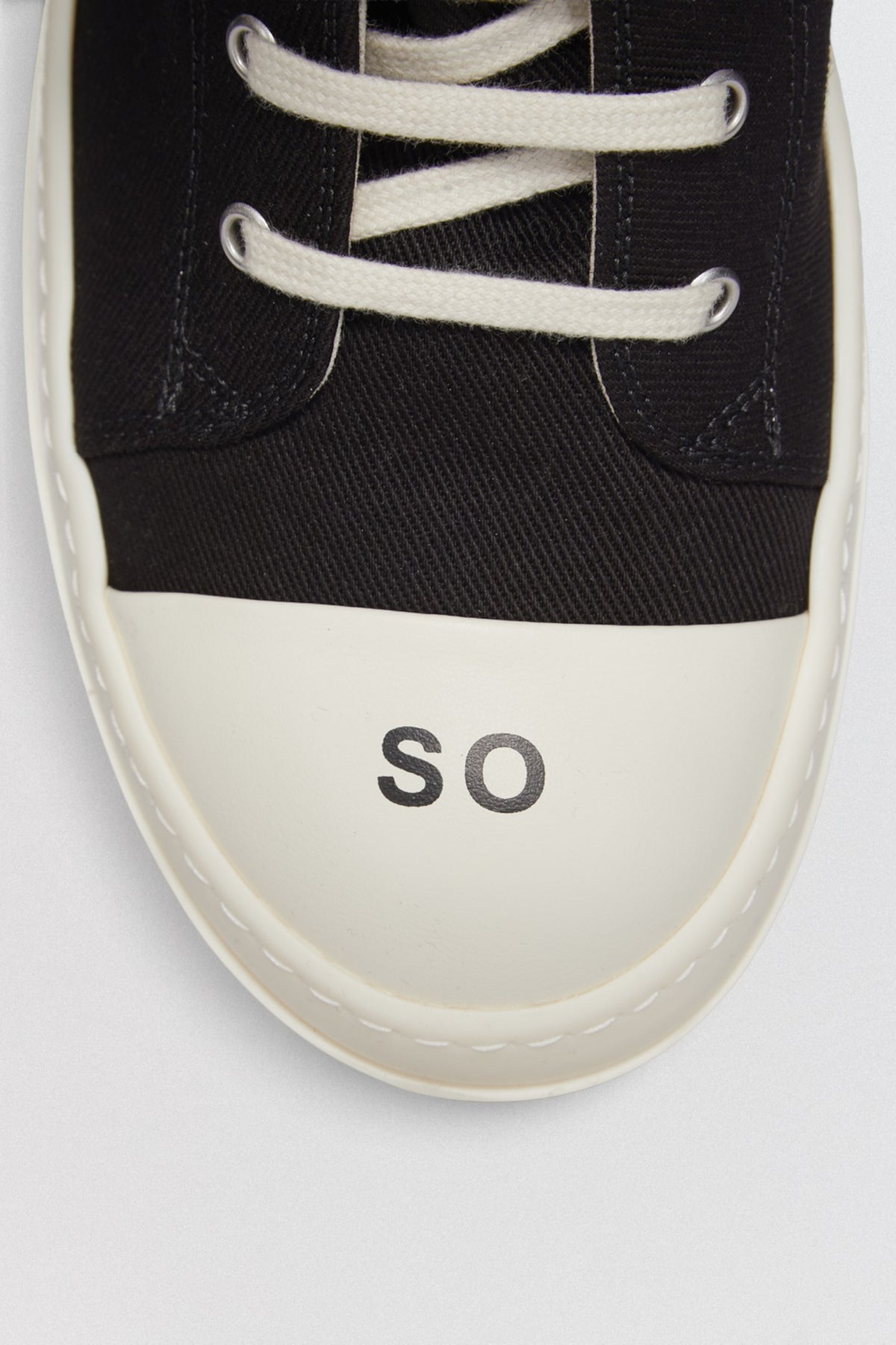 Sneaks