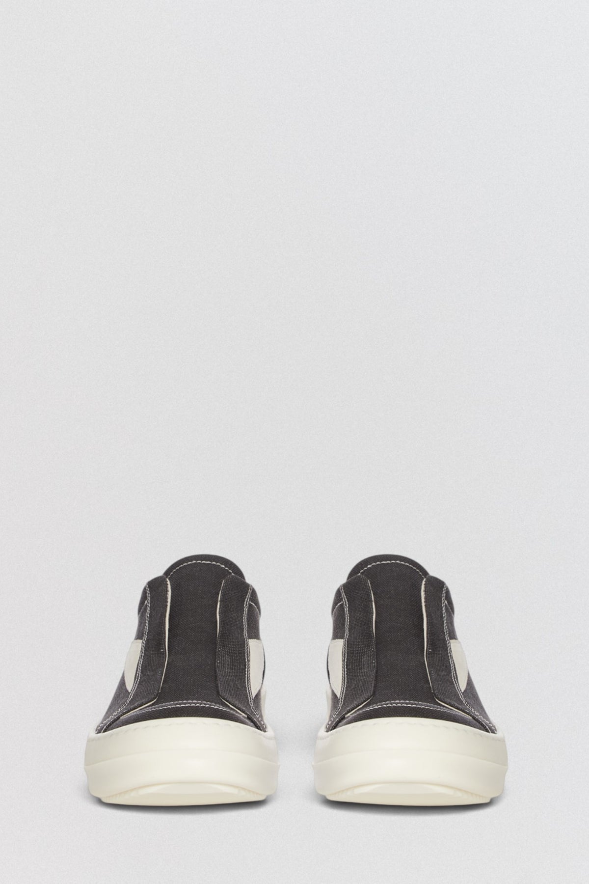 Laceless Vintage Sneaks