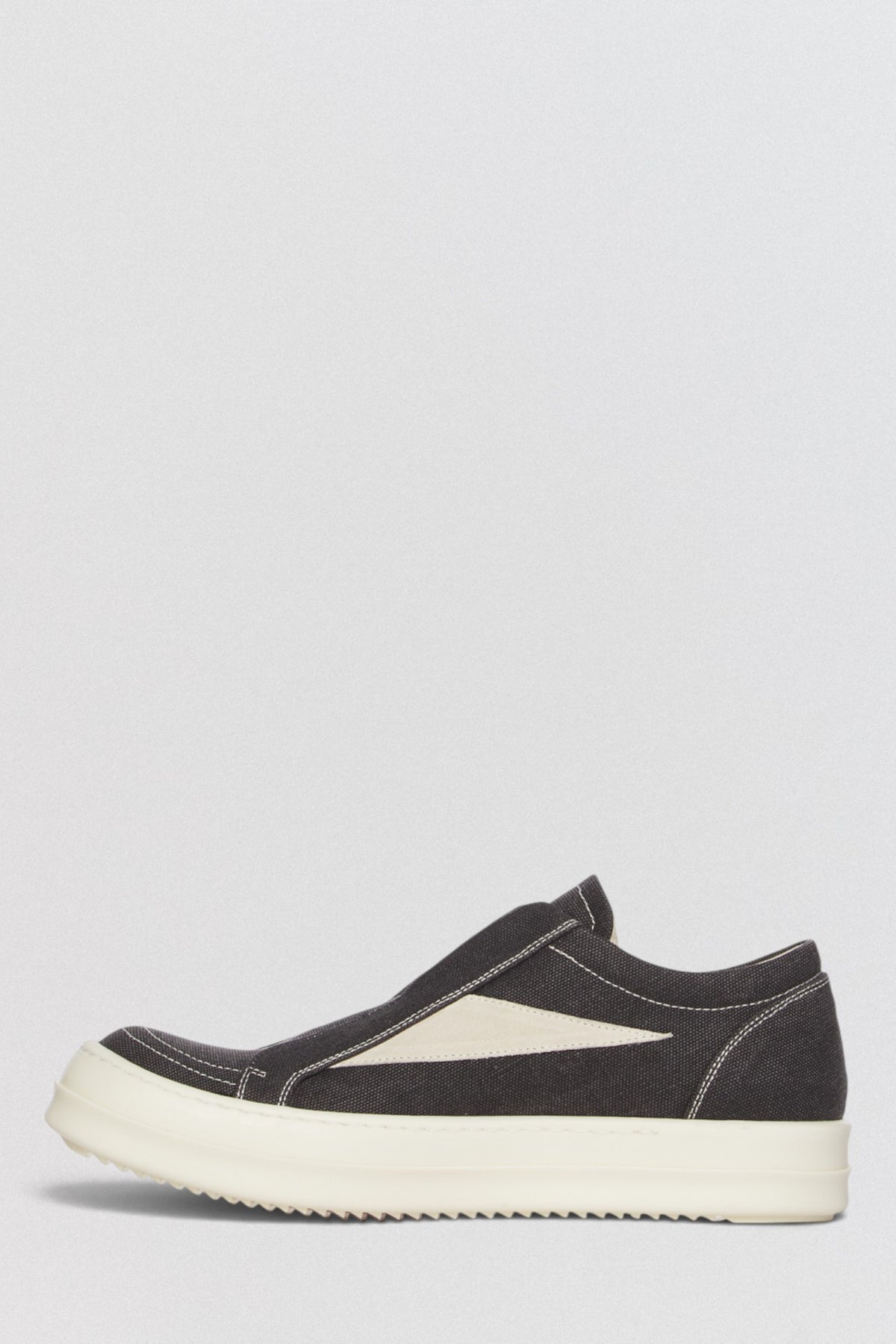 Laceless Vintage Sneaks