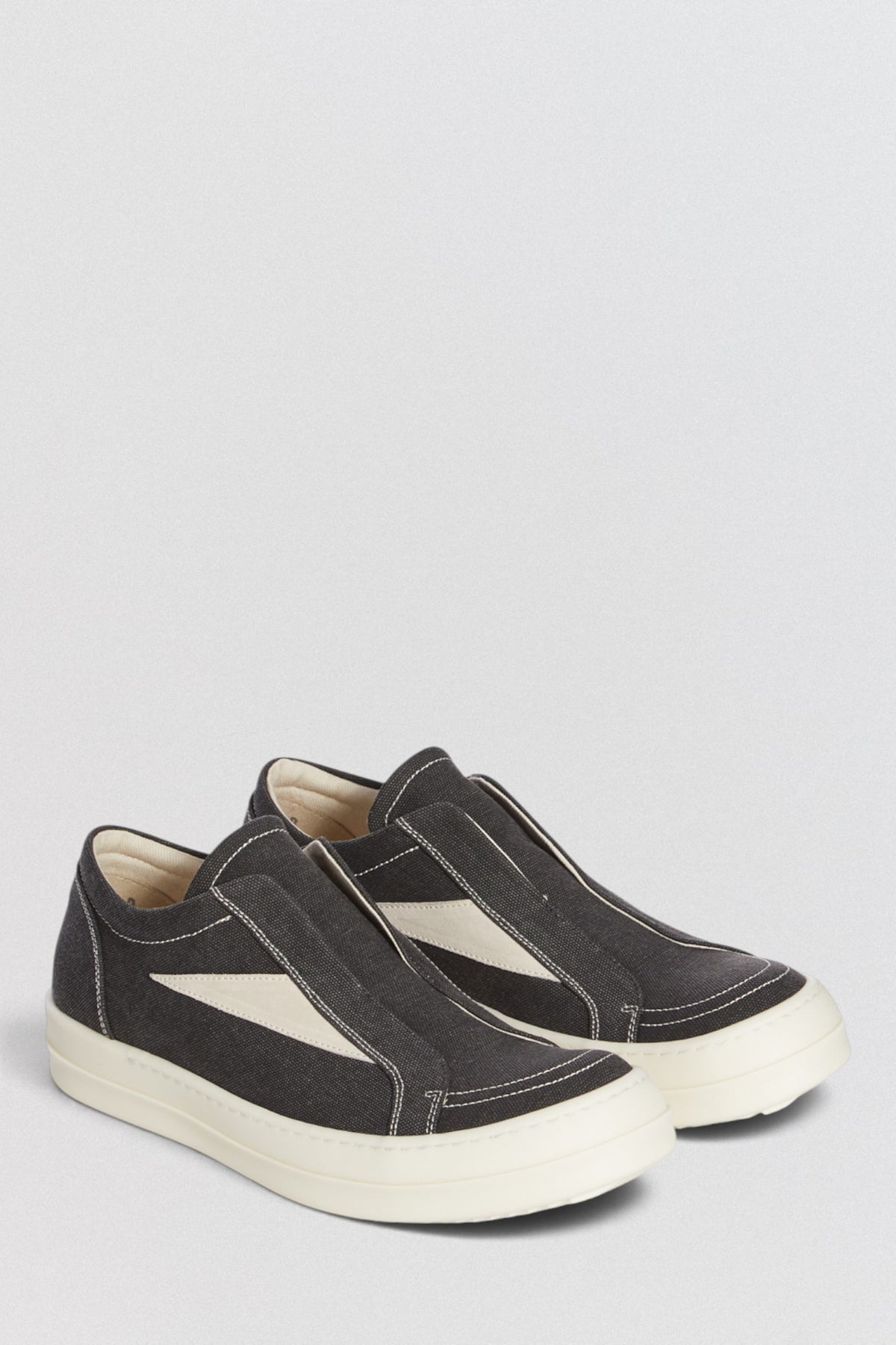 Laceless Vintage Sneaks