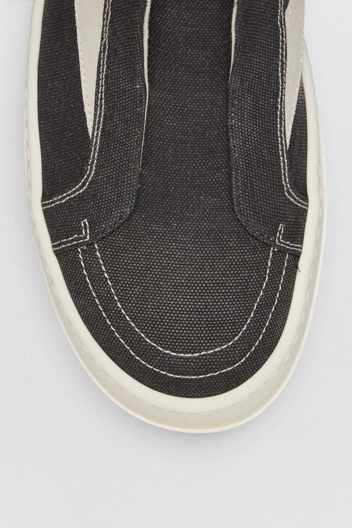 Laceless Vintage Sneaks