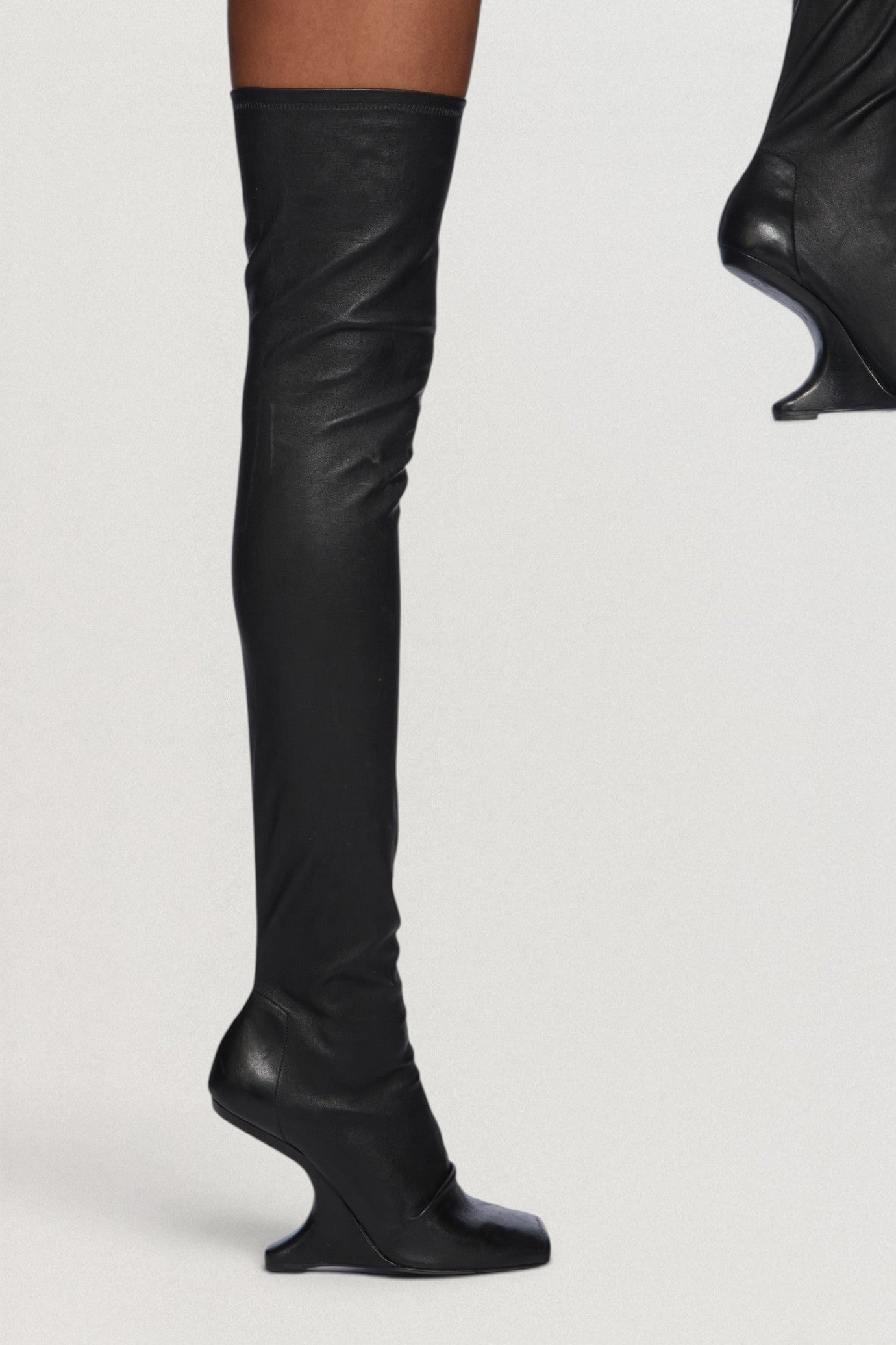 Cantilever 11 Boots