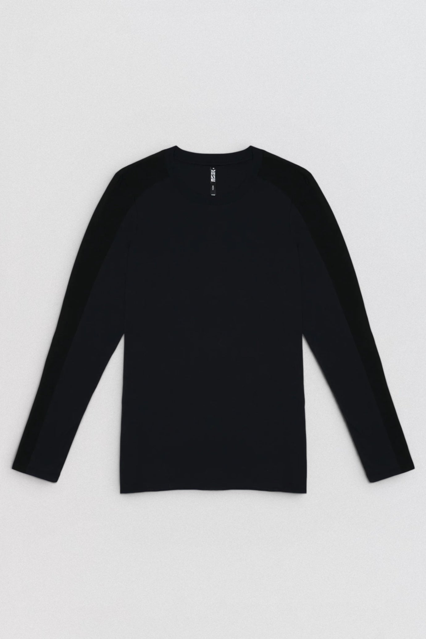DESU Lyocell Long Sleeve T-Shirt in hand-dyed black slim fit — LABOUTIK Bali