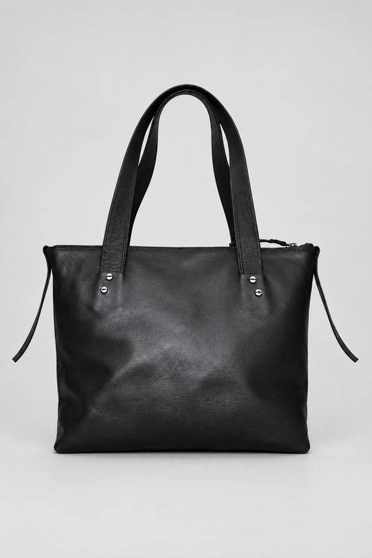 NUTSA NM1092B Shoulder Bag in calf leather with zip closure, cotton lining, and internal pocket