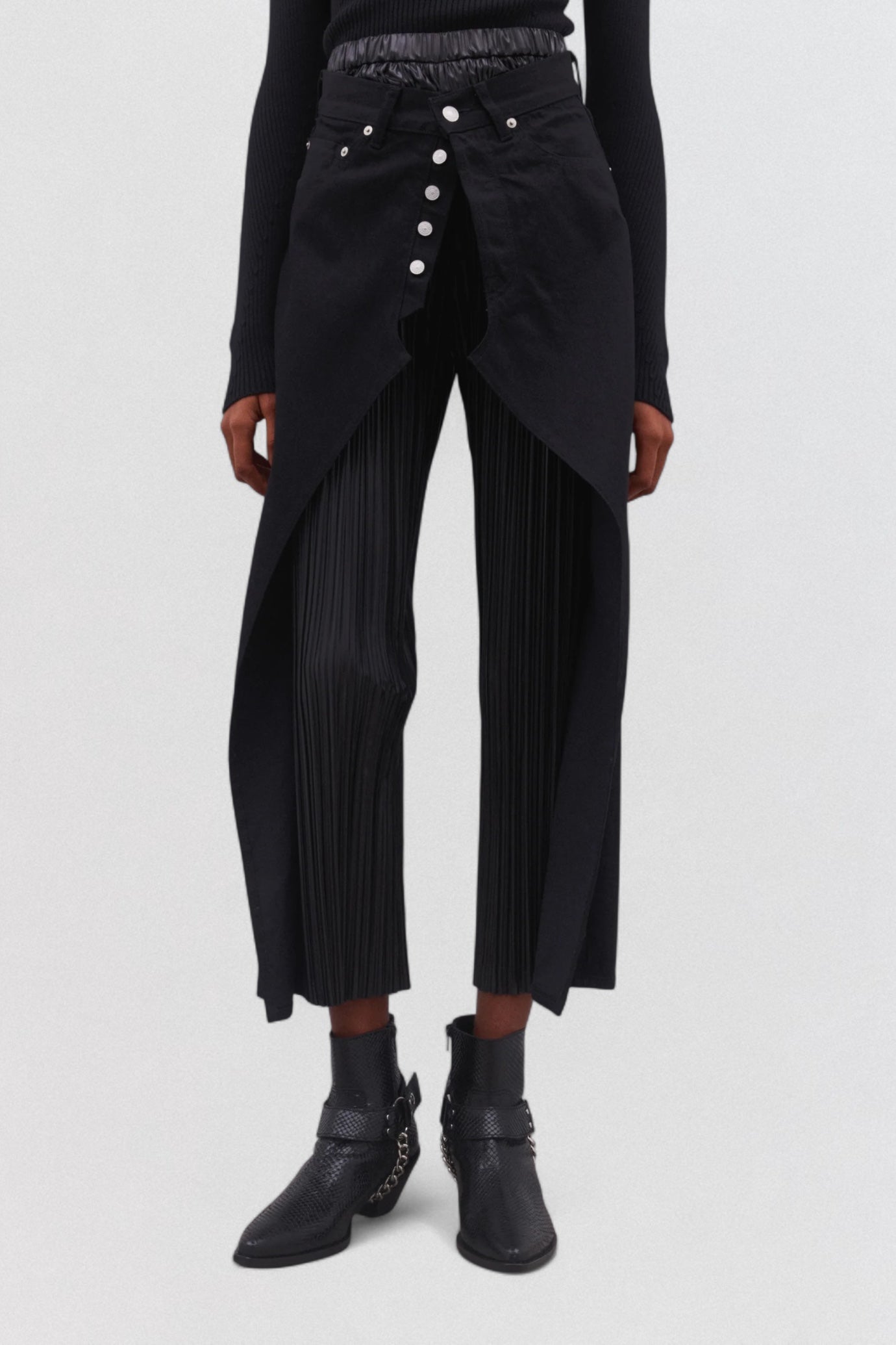 Levi’s Hybrid Pleated Jeans