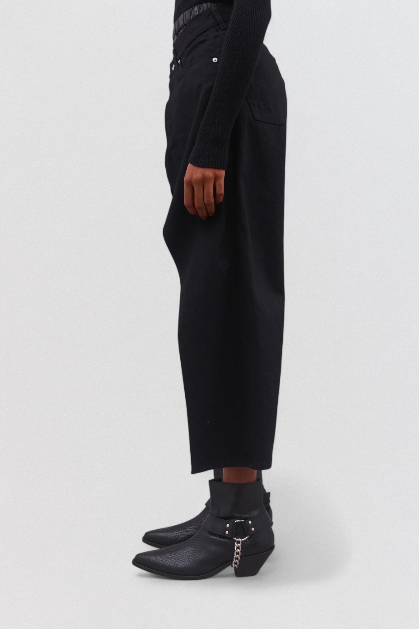 Levi’s Hybrid Pleated Jeans