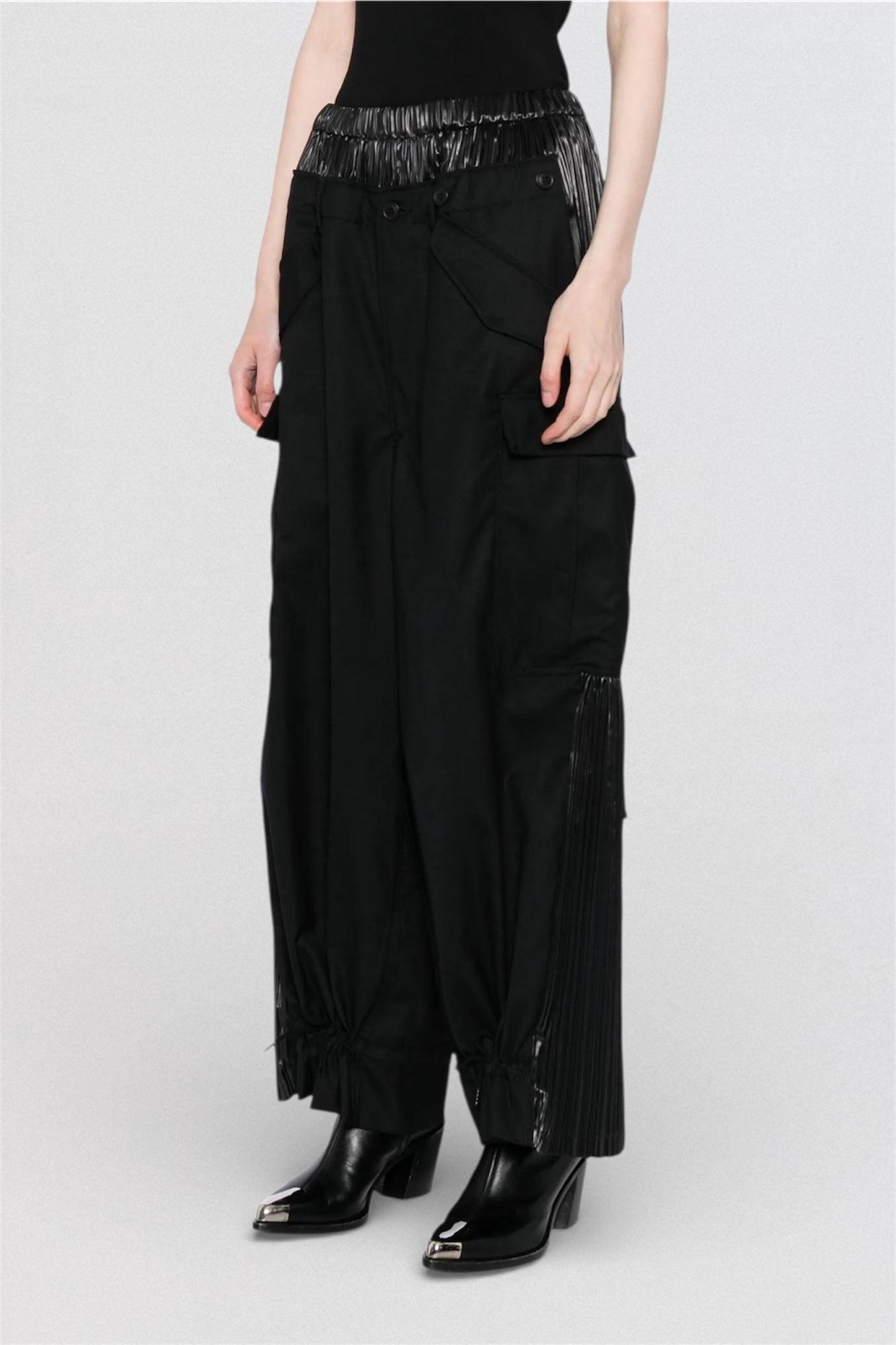 Cargo Pants with Pleated Sides