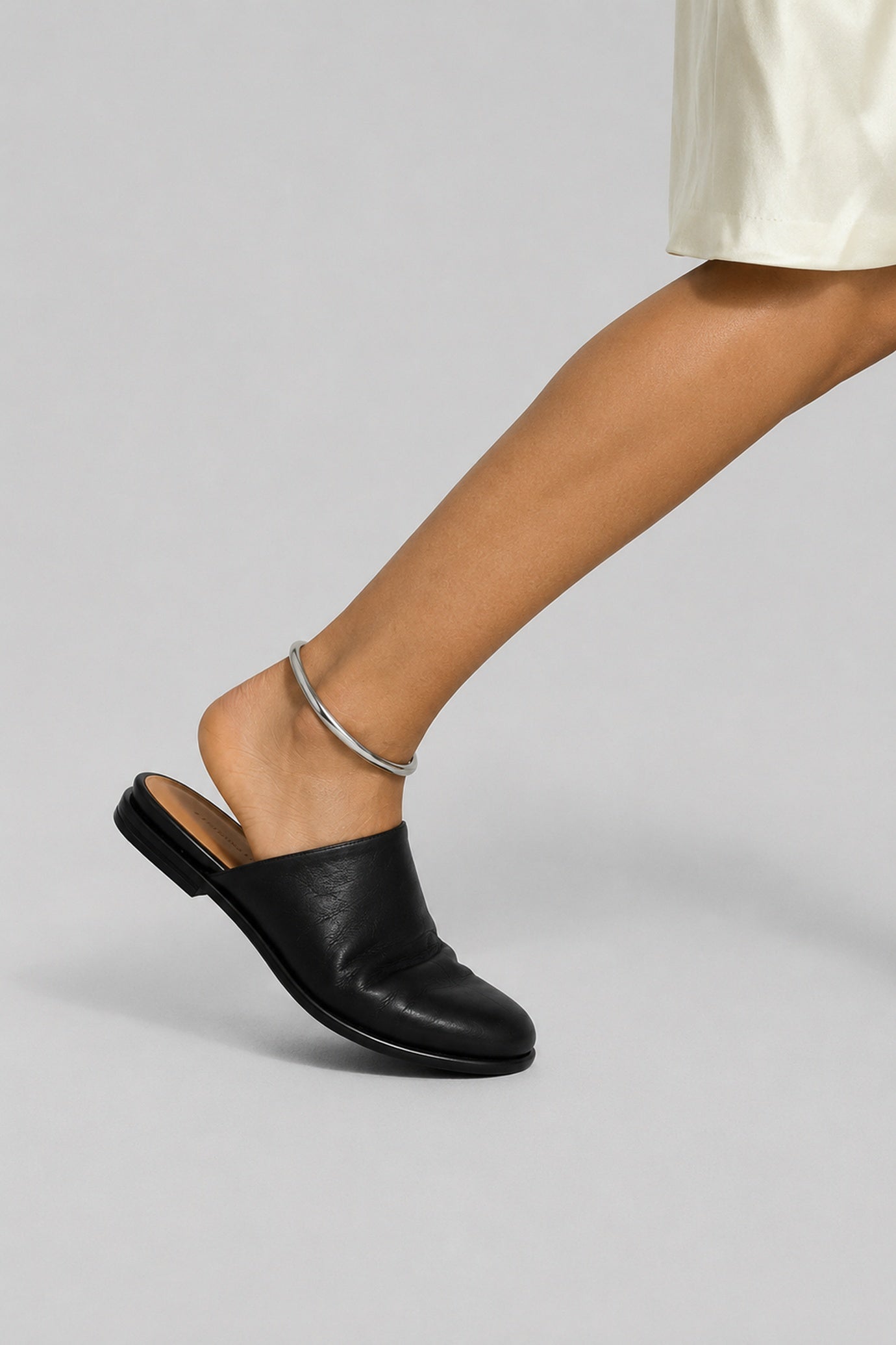 Tagliovivo Sabot Mules with open back leather construction
