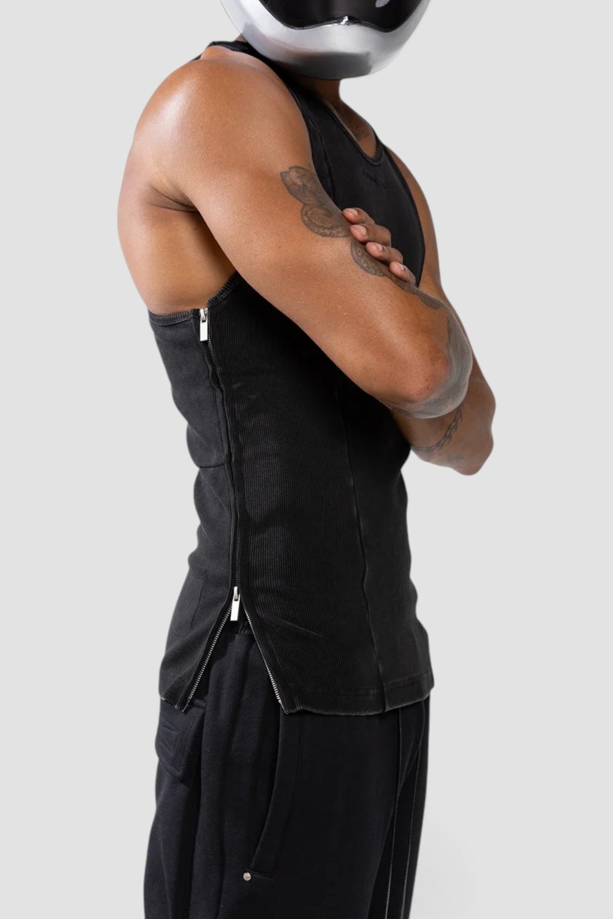 Zipper Tank