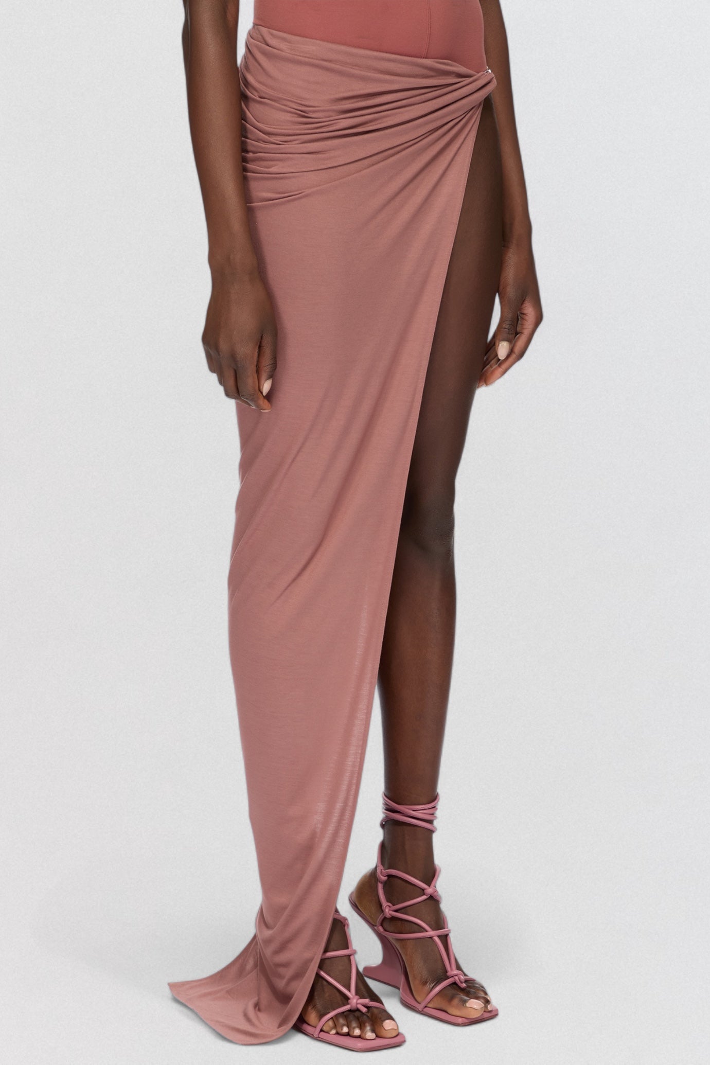 Rick Owens Lilies Gonna Hydra Skirt in mauve jersey with asymmetric draped hem