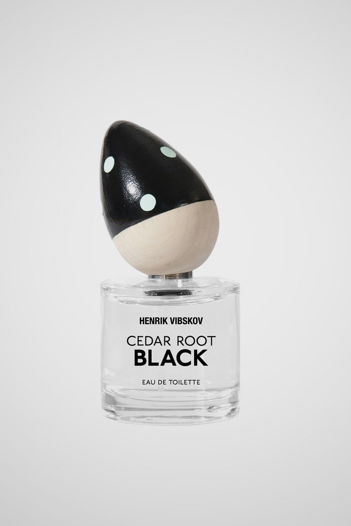 Cedar Root Black Perfume